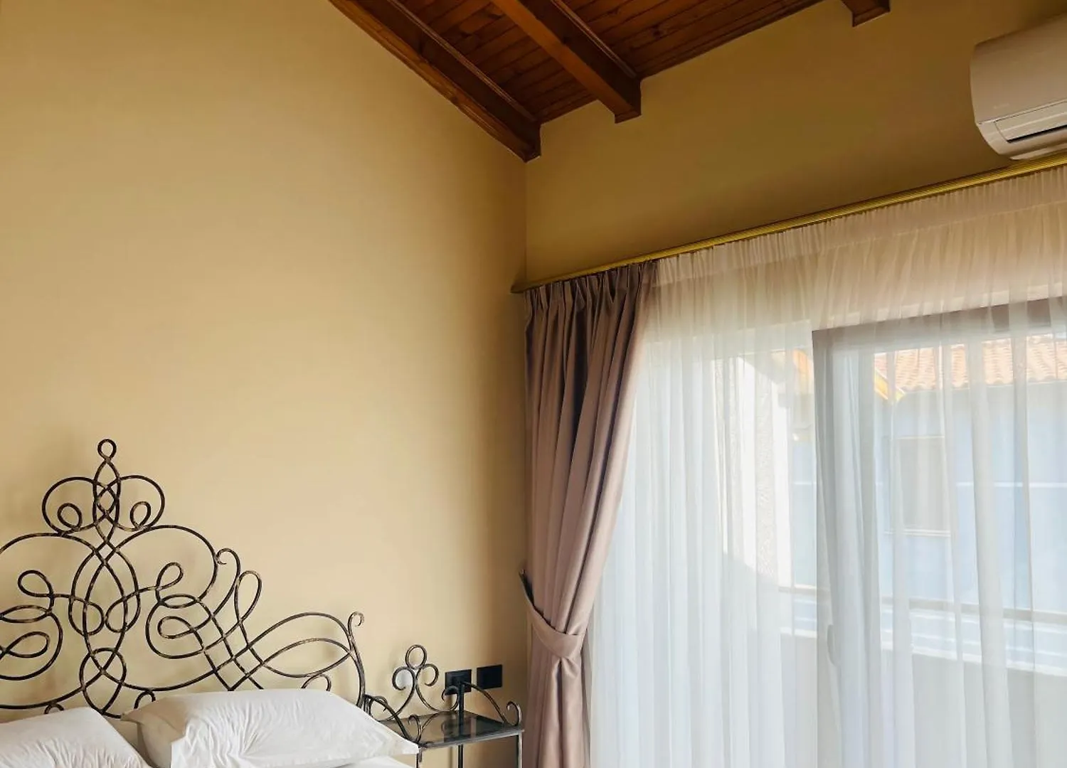 B Boutique Hotel Tirana