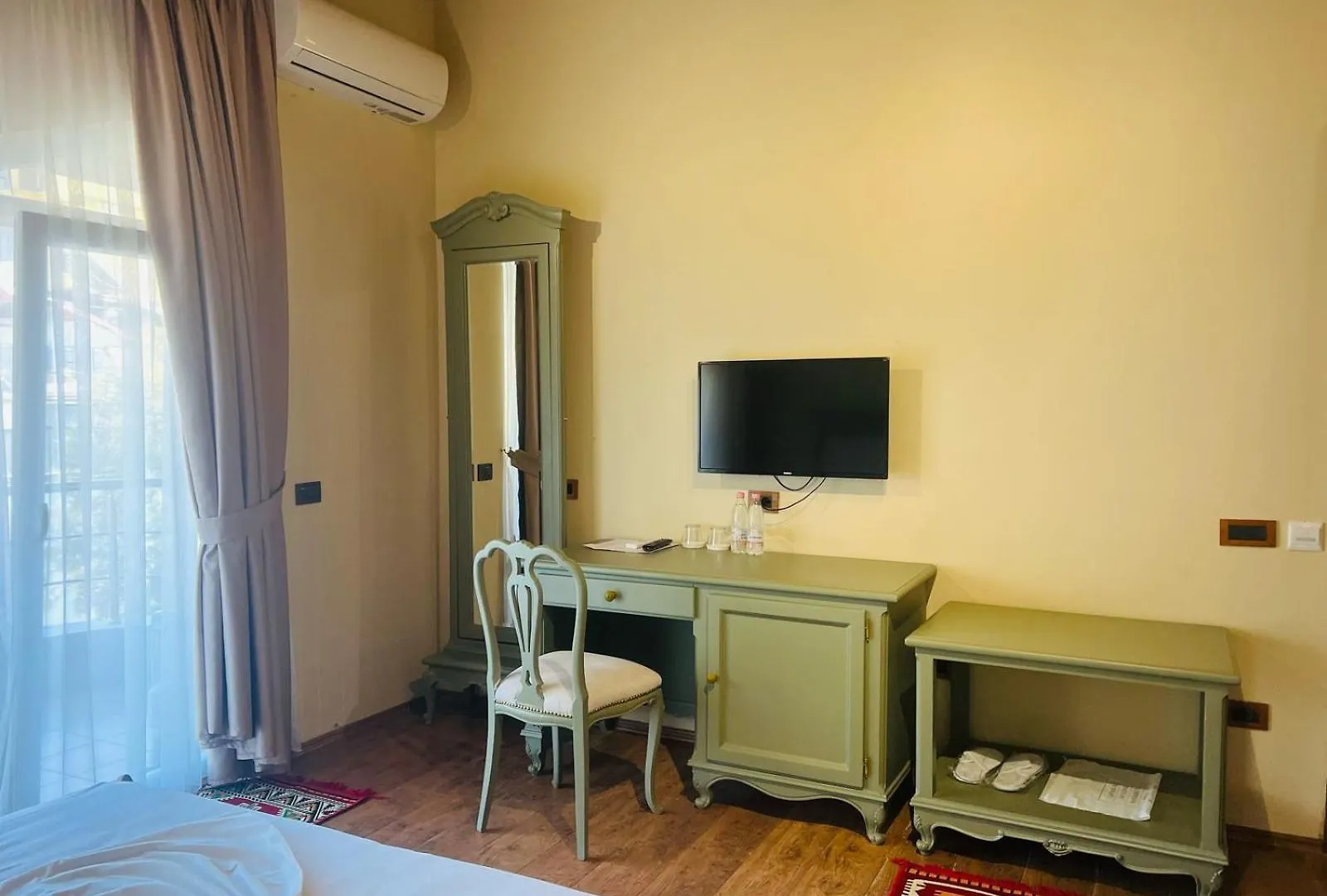B Boutique Hotel Tirana 0*,