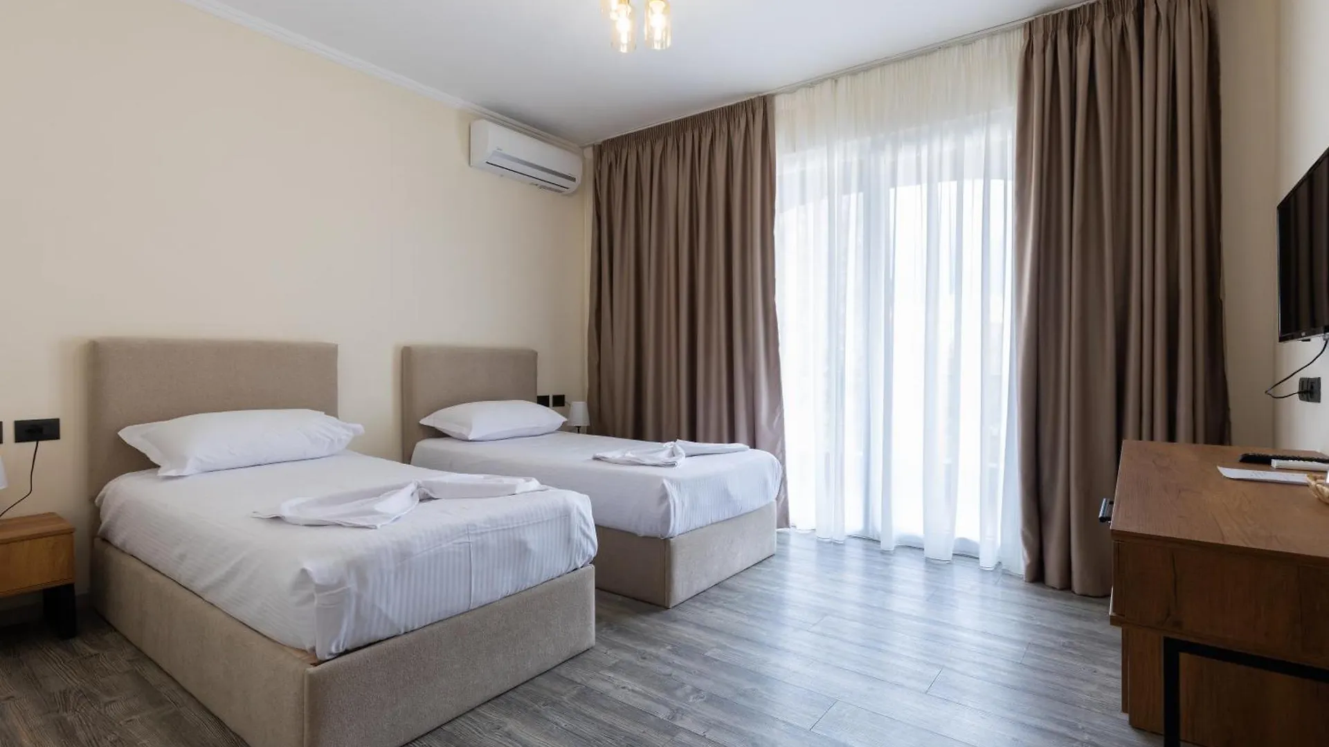 B Boutique Hotel Tirana 0*,